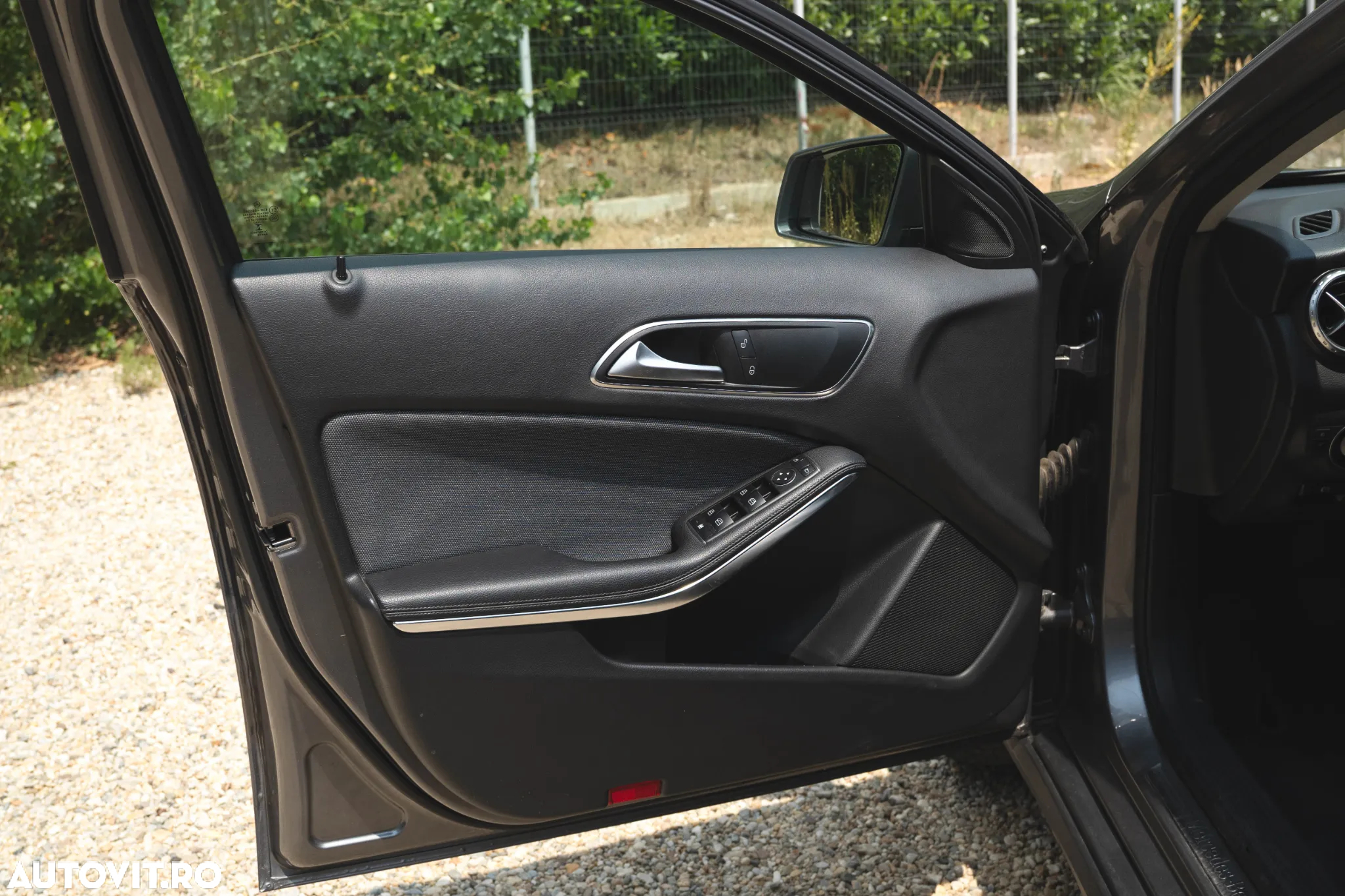 Mercedes-Benz GLA 180 d - 10