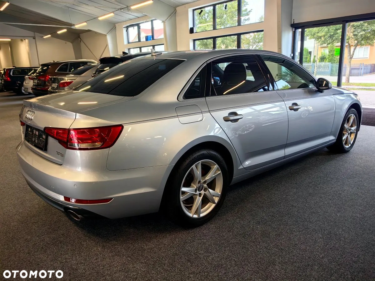 Audi A4 2.0 TFSI ultra Sport S tronic - 4