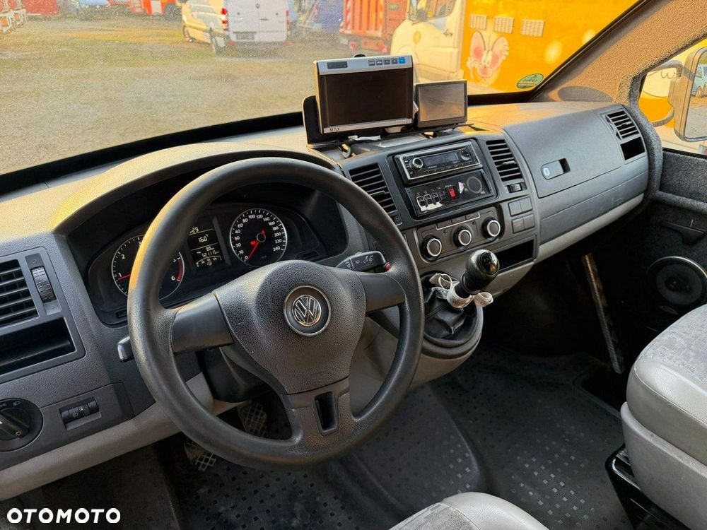Volkswagen Transporter - 8