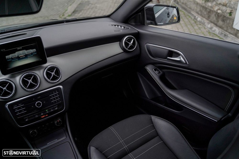 Mercedes-Benz CLA 220 d Shooting Brake Urban Aut. - 27