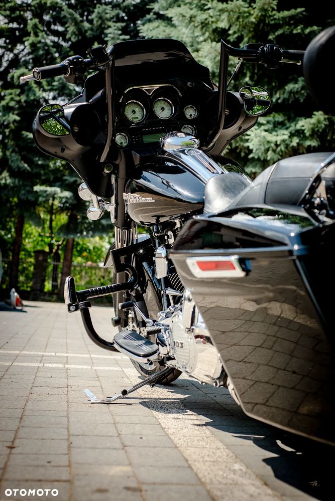Harley-Davidson Touring Street Glide - 32