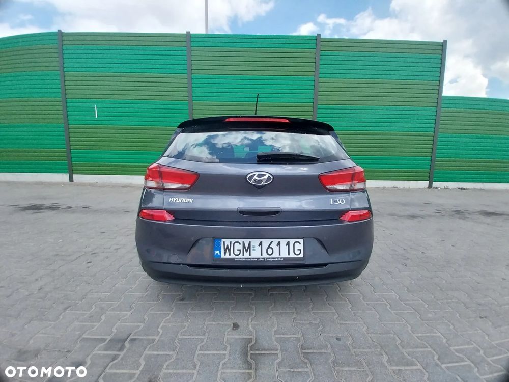 Hyundai i30 1.4 Classic + - 4