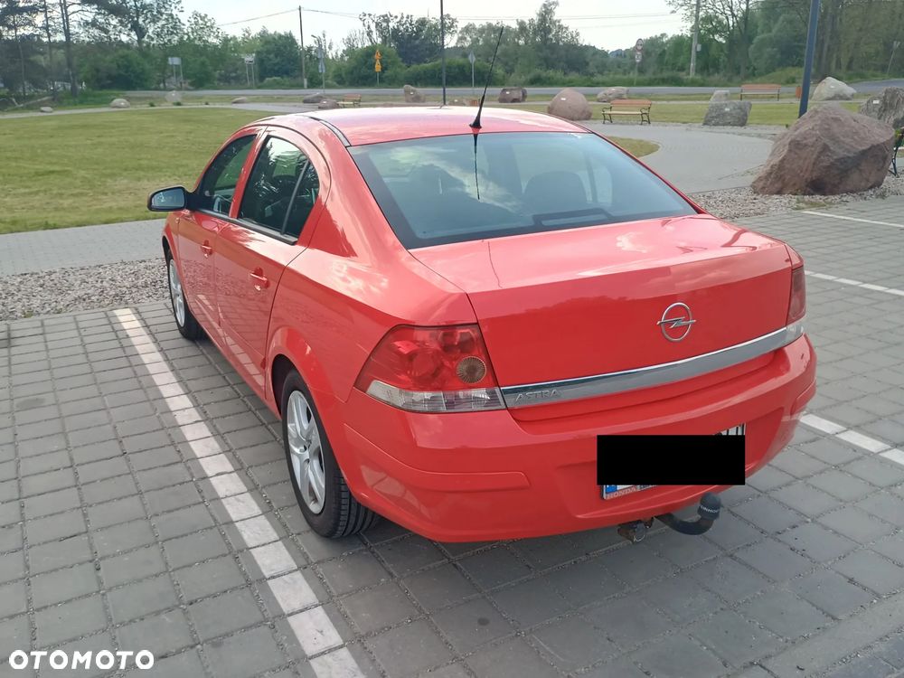 Opel Astra 1.6 Enjoy EasyTronic - 4