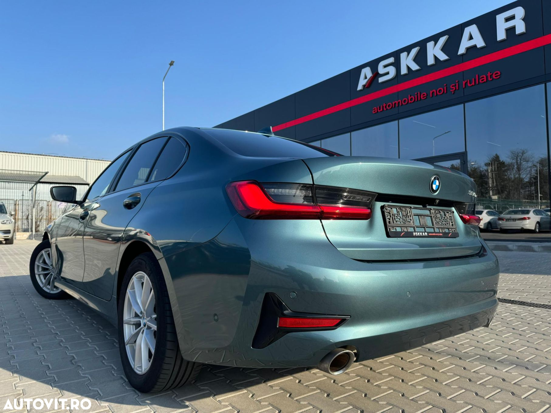 BMW Seria 3 330e AT PHEV - 28