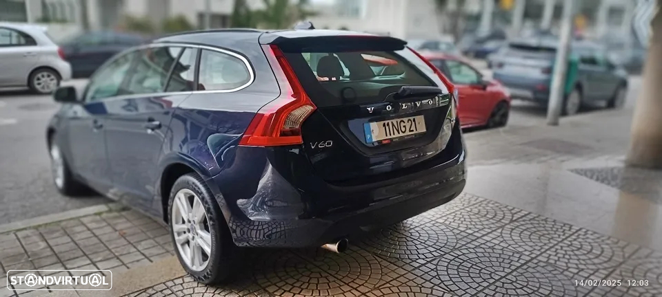 Volvo V60 1.6 D2 Drive Momentum Start/Stop - 6
