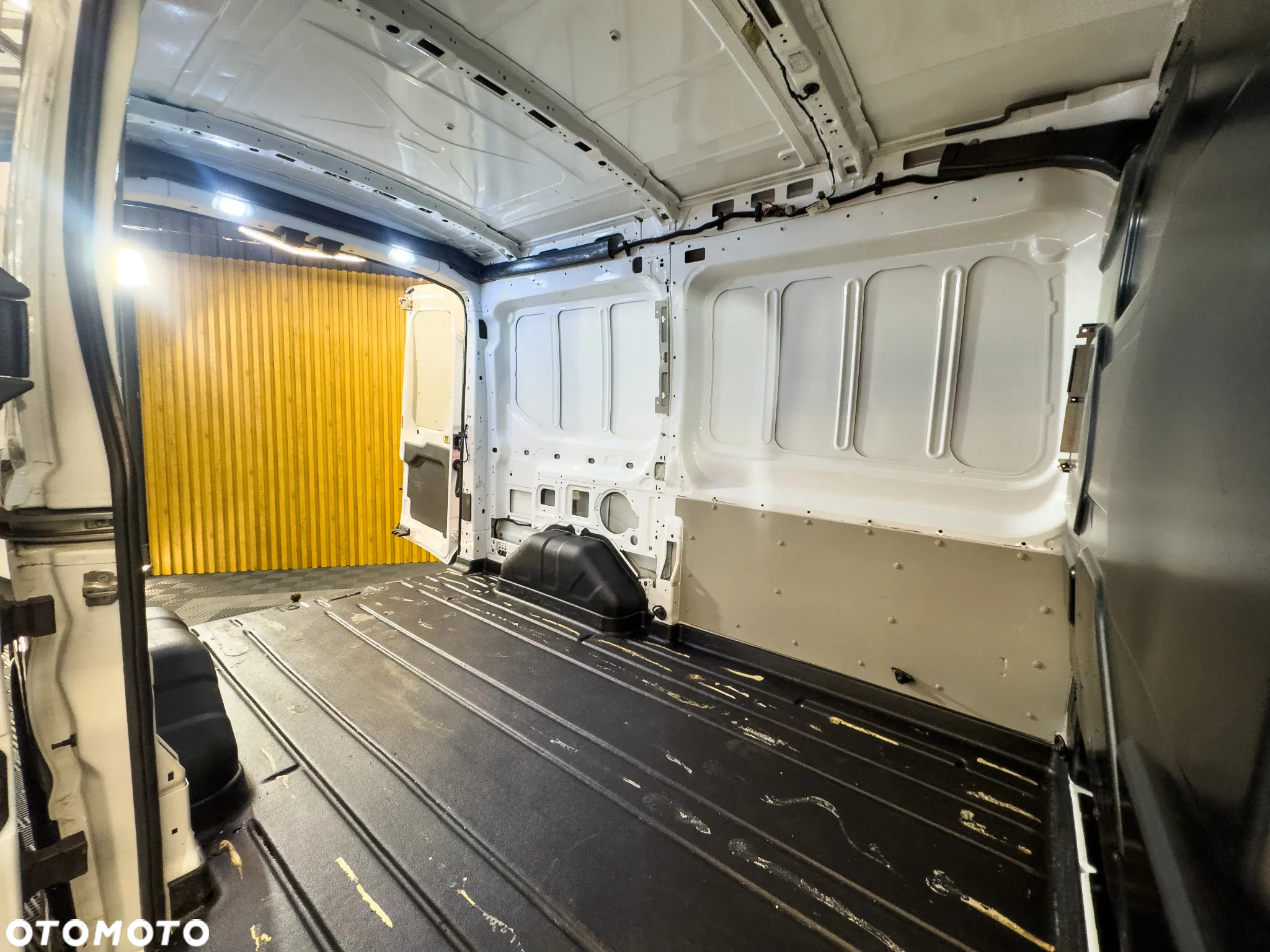 Ford TRANSIT - 10