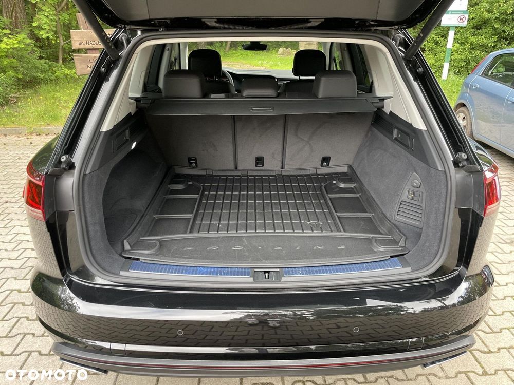 Volkswagen Touareg - 20