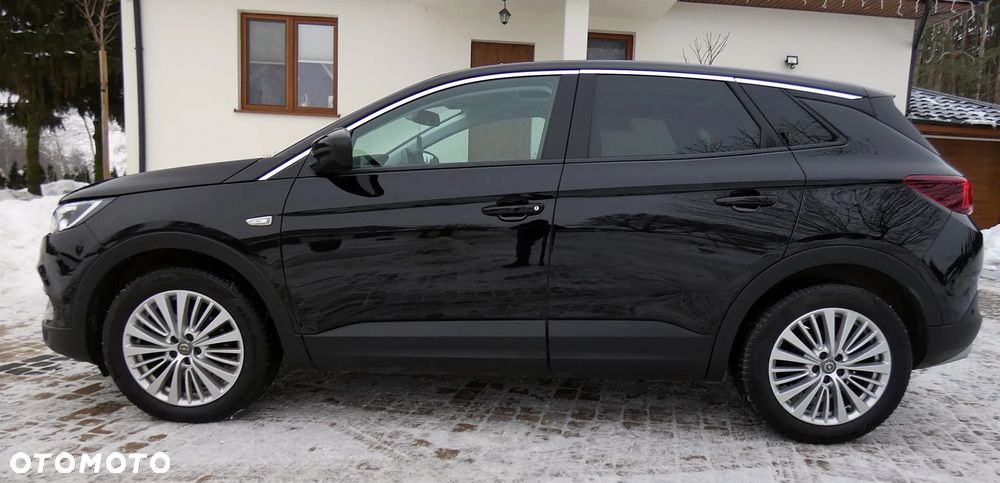 Opel Grandland X 1.2 T Ultimate S&S - 9