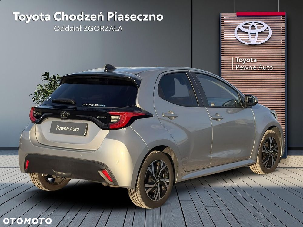 Toyota Yaris Hybrid 1.5 Style - 6