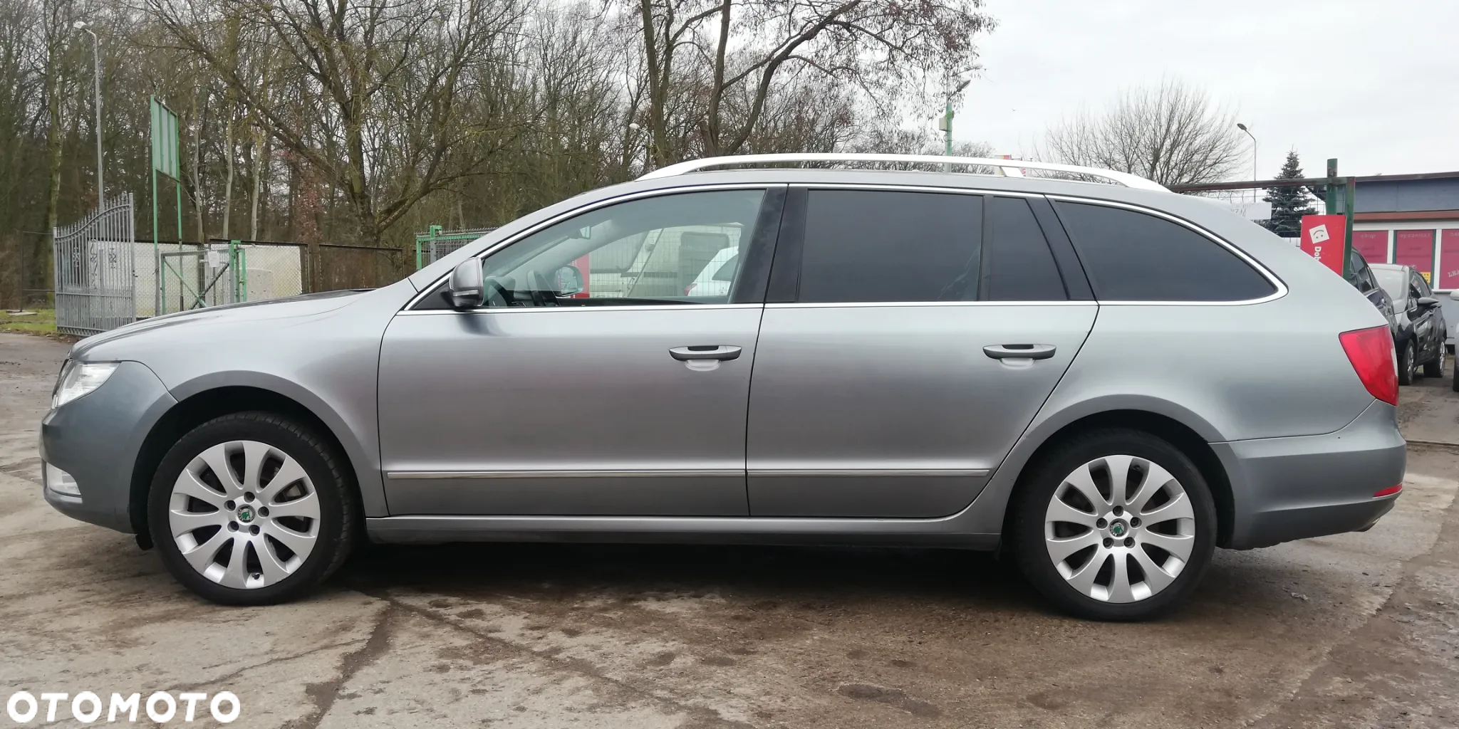 Skoda Superb Combi 3.6 V6 4x4 DSG Ambition - 8