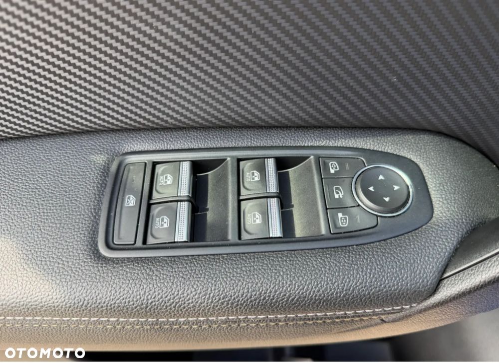 Renault Captur 1.6 E-TECH Plug-In R.S Line - 11
