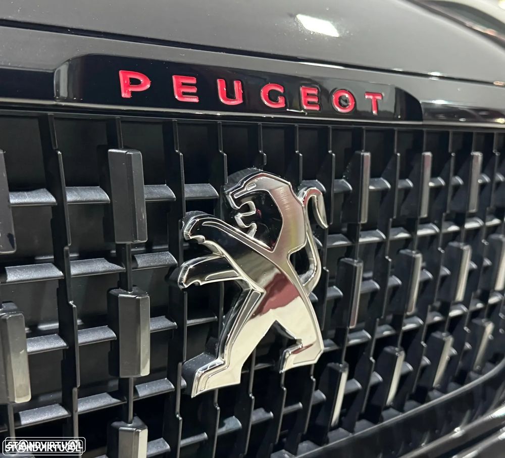 Peugeot 2008 1.2 PureTech GT Line - 12
