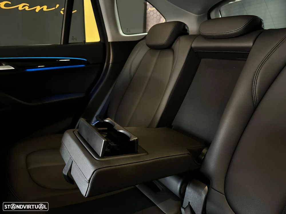 BMW X1 25 e xDrive xLine - 38