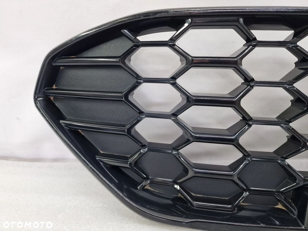 FORD FIESTA MK8 LIFT ST-LINE 21- ATRAPA / GRILL PRZEDNI PRZÓD , NR N1BB-8200-D6 , NR AUKCJI GL543 - 2