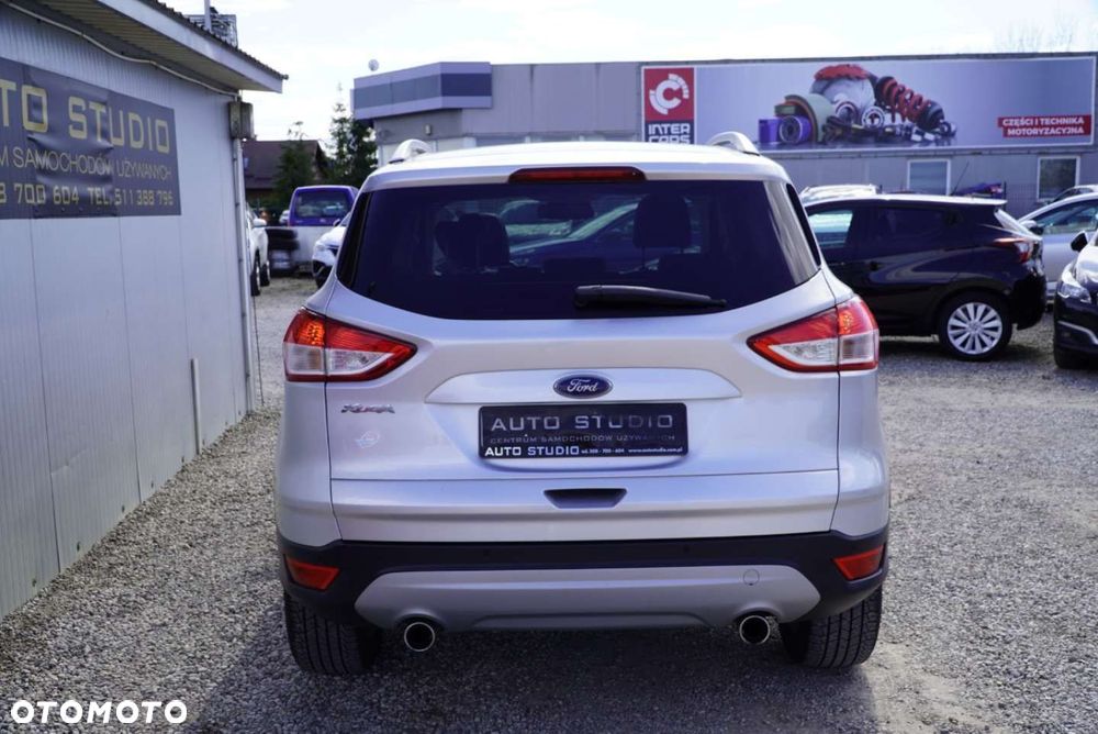 Ford Kuga 2.0 TDCi 2x4 Titanium - 33