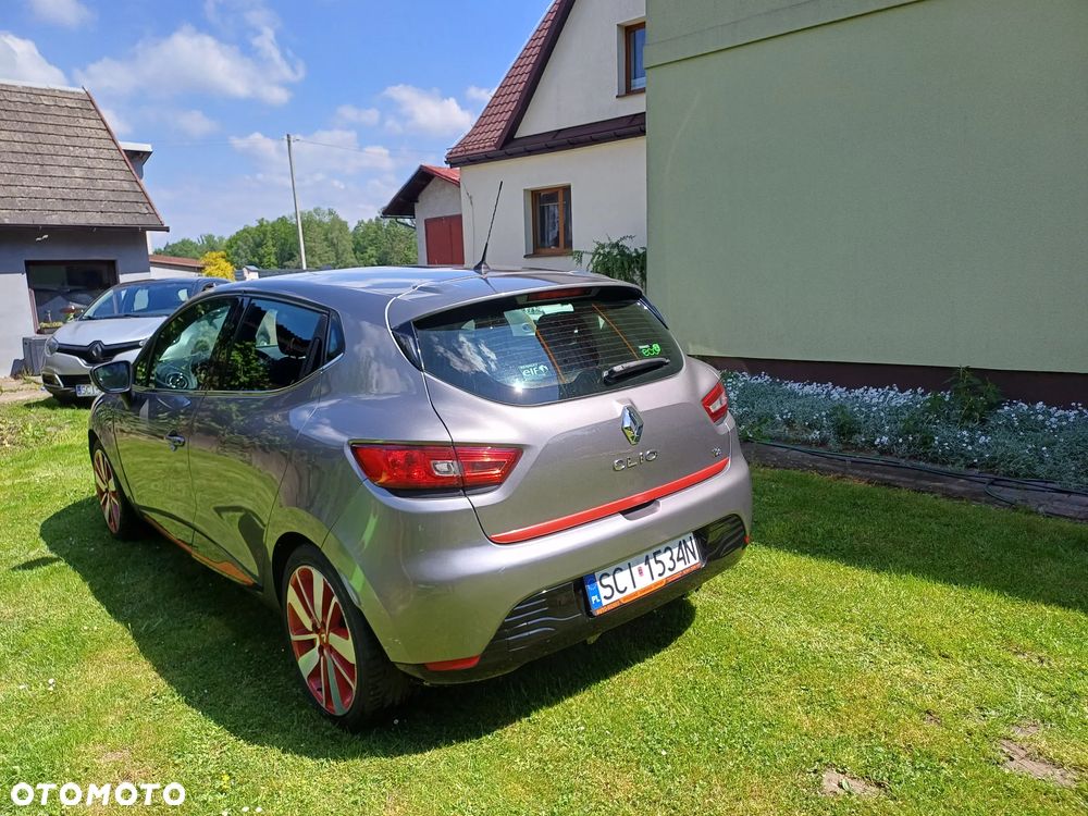 Renault Clio 0.9 TCe Limited - 12