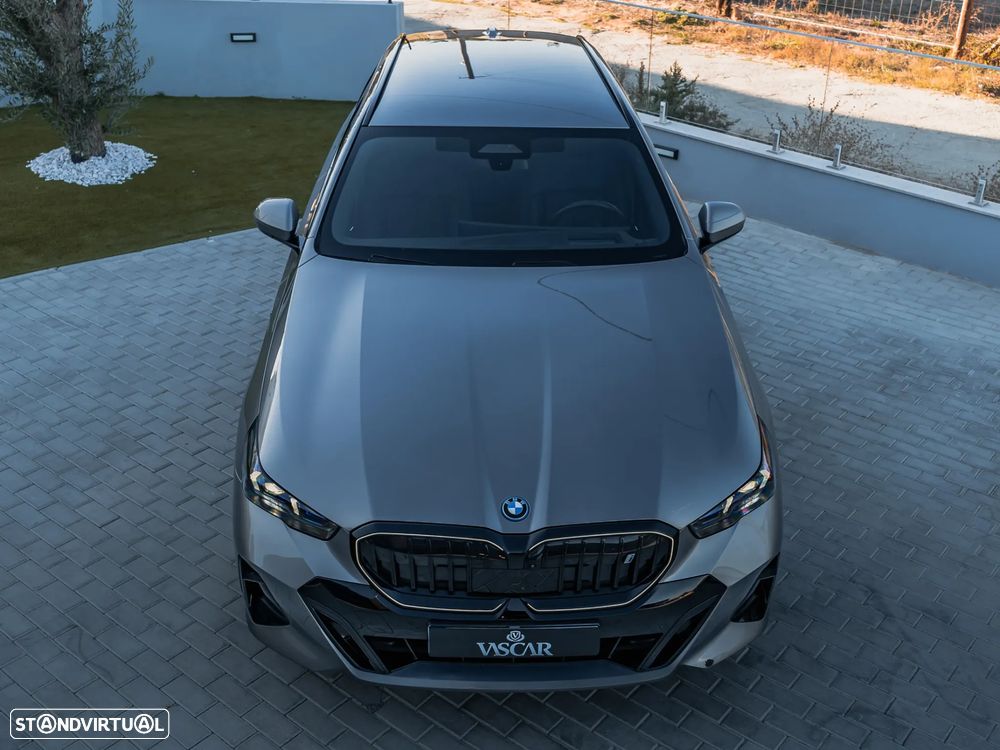 BMW i5 Touring eDrive40 - 6