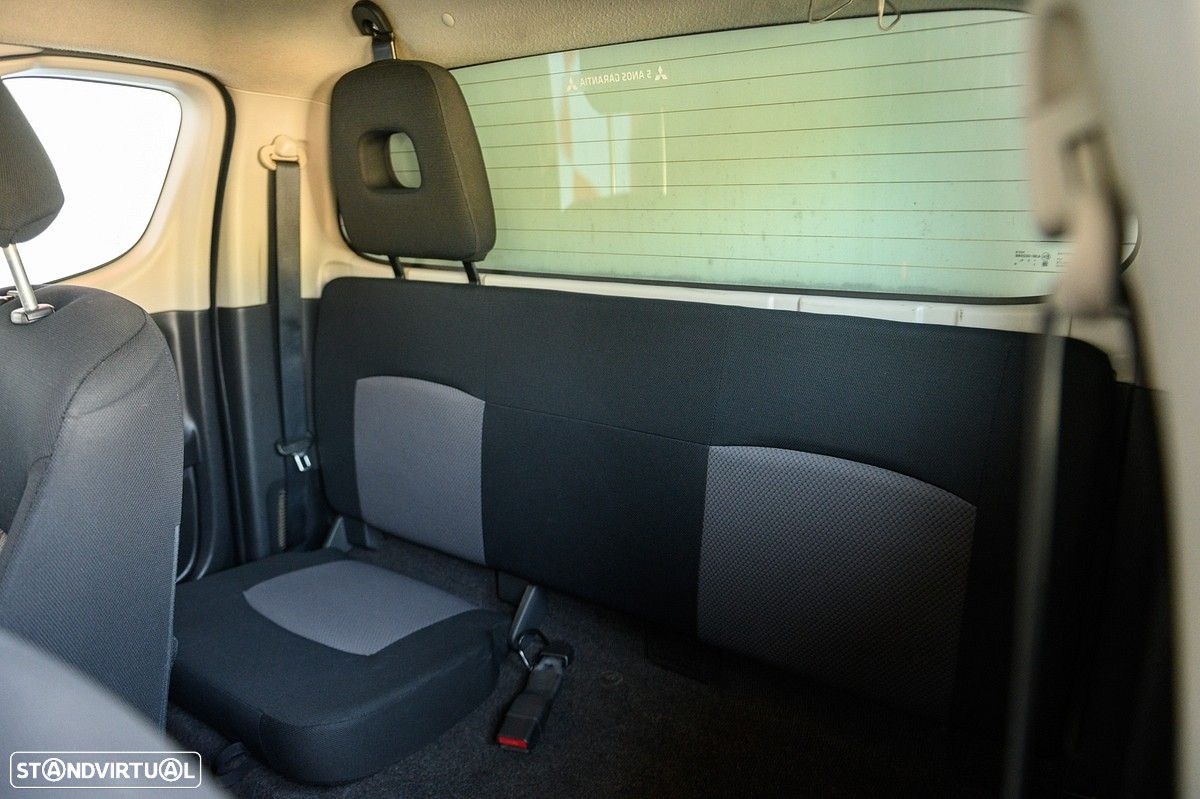 Mitsubishi L200 2.4 DI-D CD Invite Space Cab 3L 4WD - 17