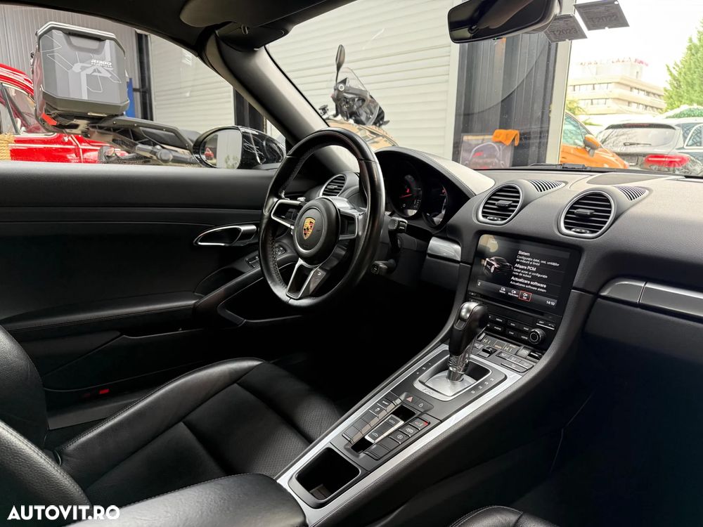 Porsche Boxster 718 PDK - 24
