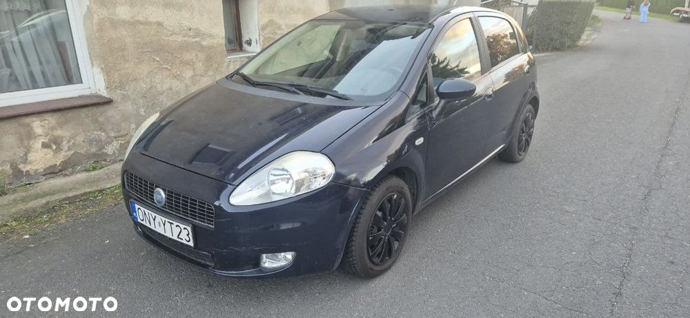 Fiat Punto 1.4 16V Dynamic - 4