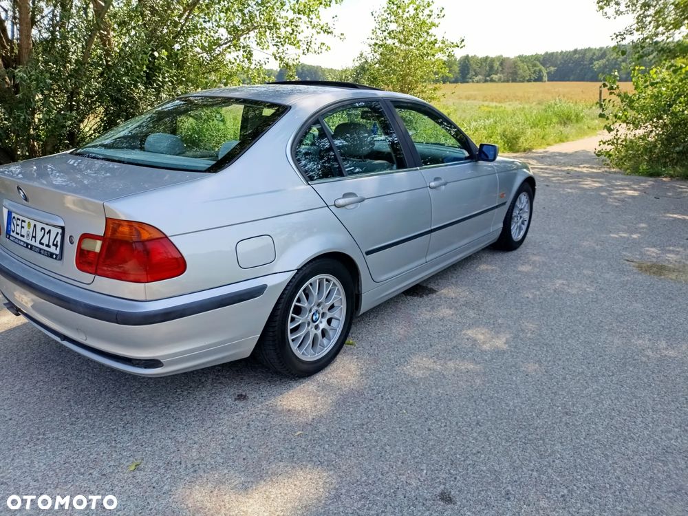 BMW Seria 3 - 15
