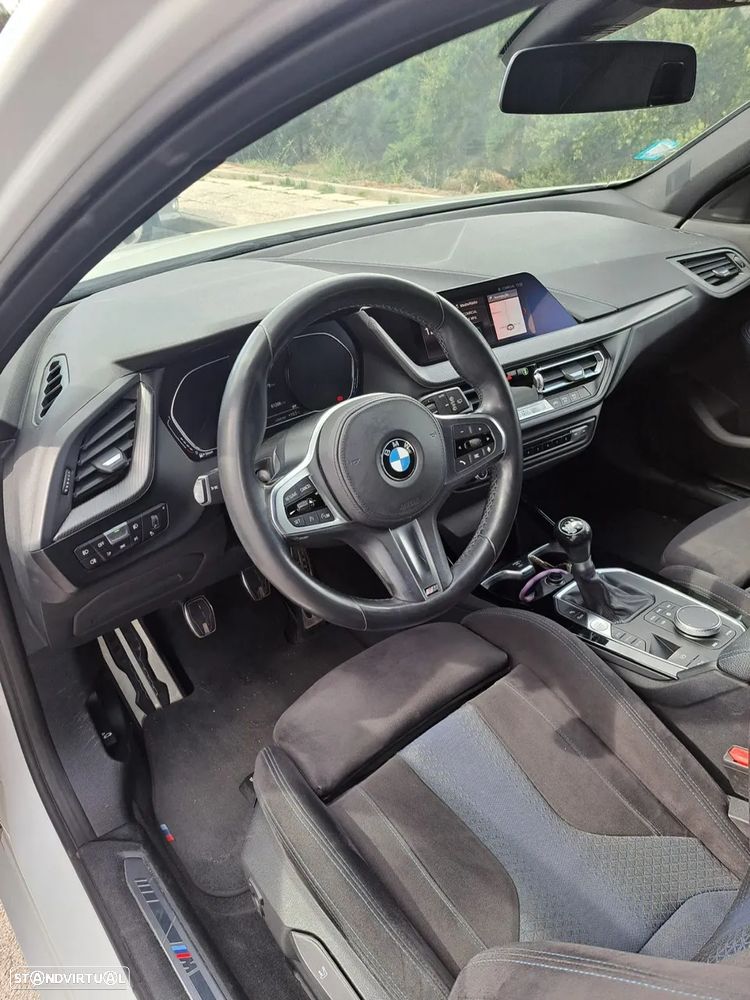BMW 116 d Pack Desportivo M - 15