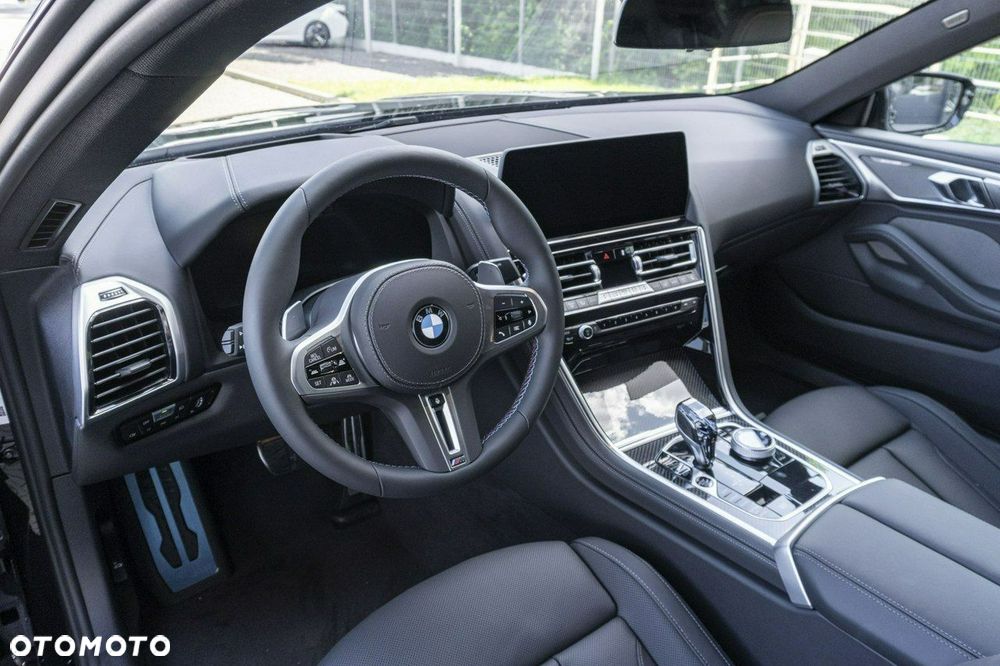 BMW Seria 8 - 8