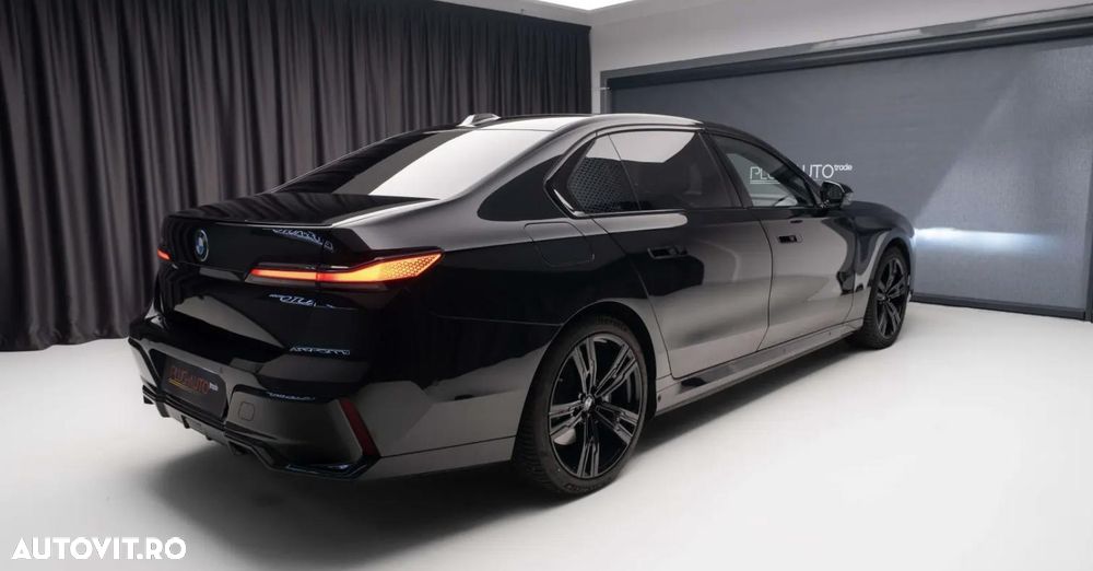 BMW Seria 7 - 27