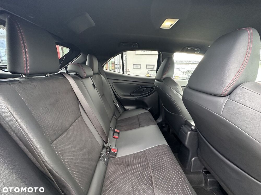 Toyota Yaris Cross Hybrid 1.5 GR Sport - 14