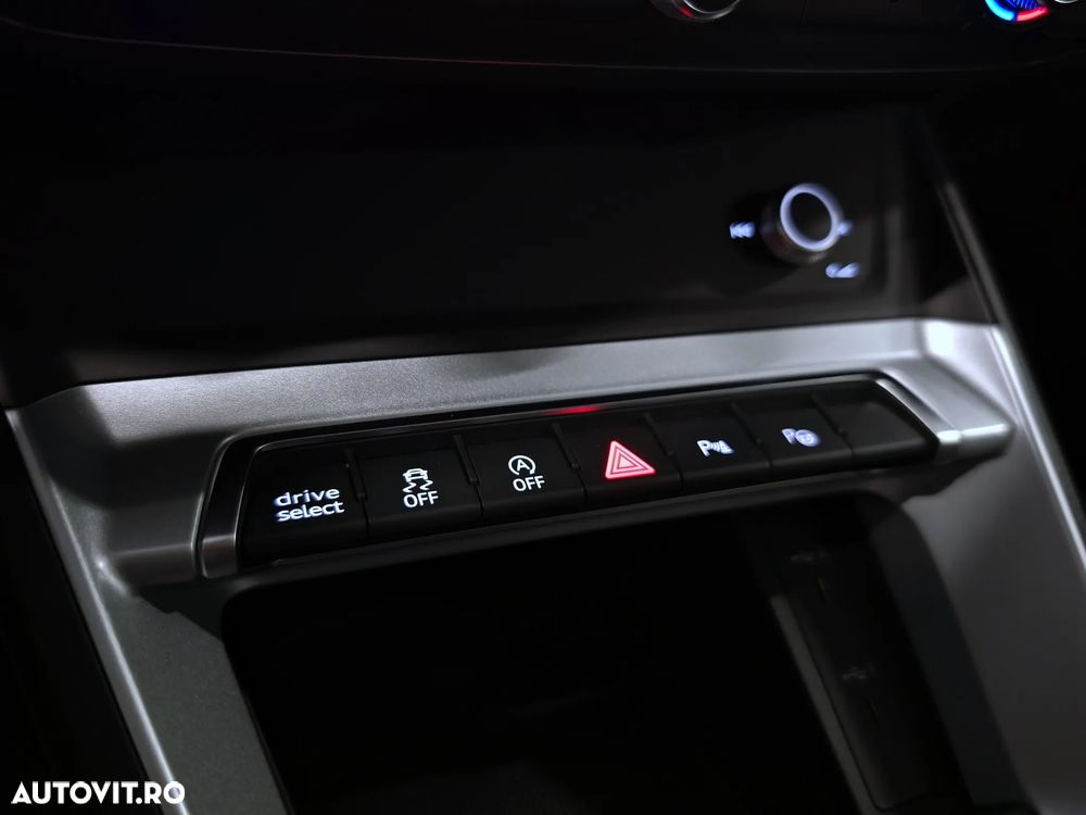 Audi Q3 1.5 35 TFSI S tronic - 24