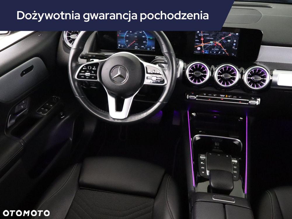 Mercedes-Benz GLB - 9