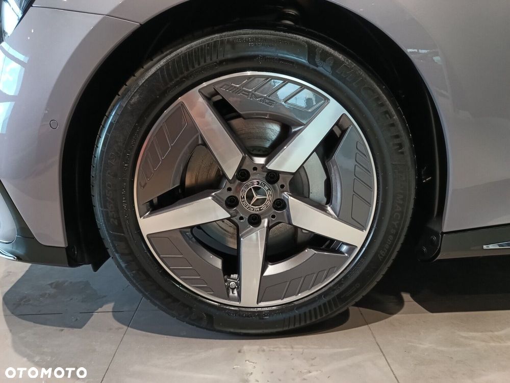 Mercedes-Benz C-Class 2026 photo 5