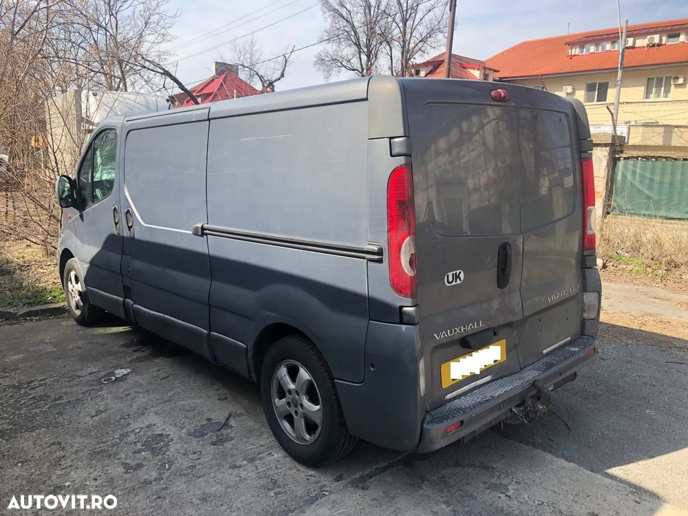 Dezmembrez Opel VIVARO CDTI 2011 gri - 1