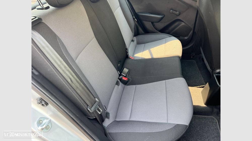 Hyundai i20 1.1 CRDi Access+Bluetooth - 13