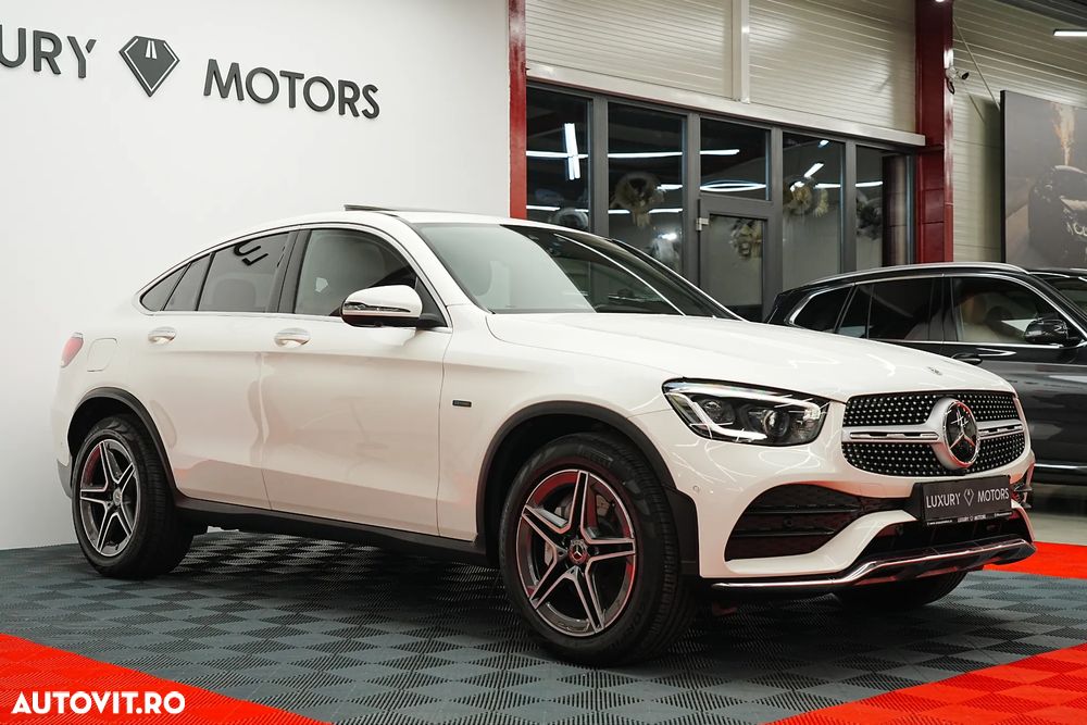 Mercedes-Benz GLC 300 e 4Matic 9G-TRONIC AMG Line - 5