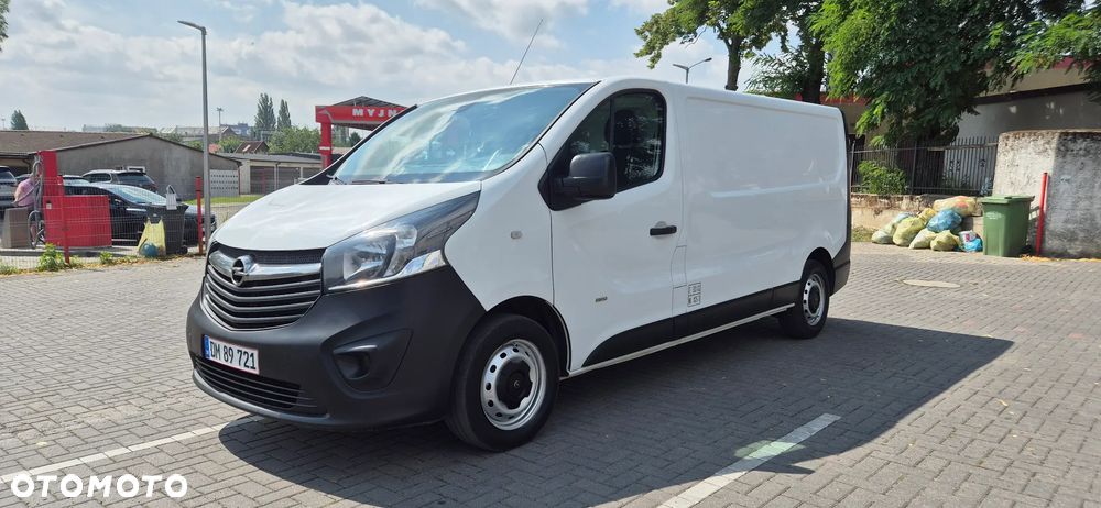 Opel Vivaro - 1