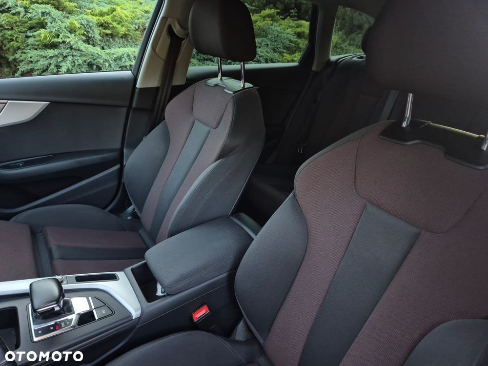 Audi A4 Avant 40 TDI quattro S tronic S line - 27