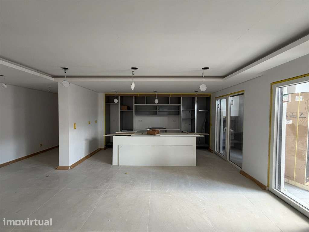 Apartamento Duplex T3 com Openspace de 73 m2 e Garagem - Grande imagem: 3/27