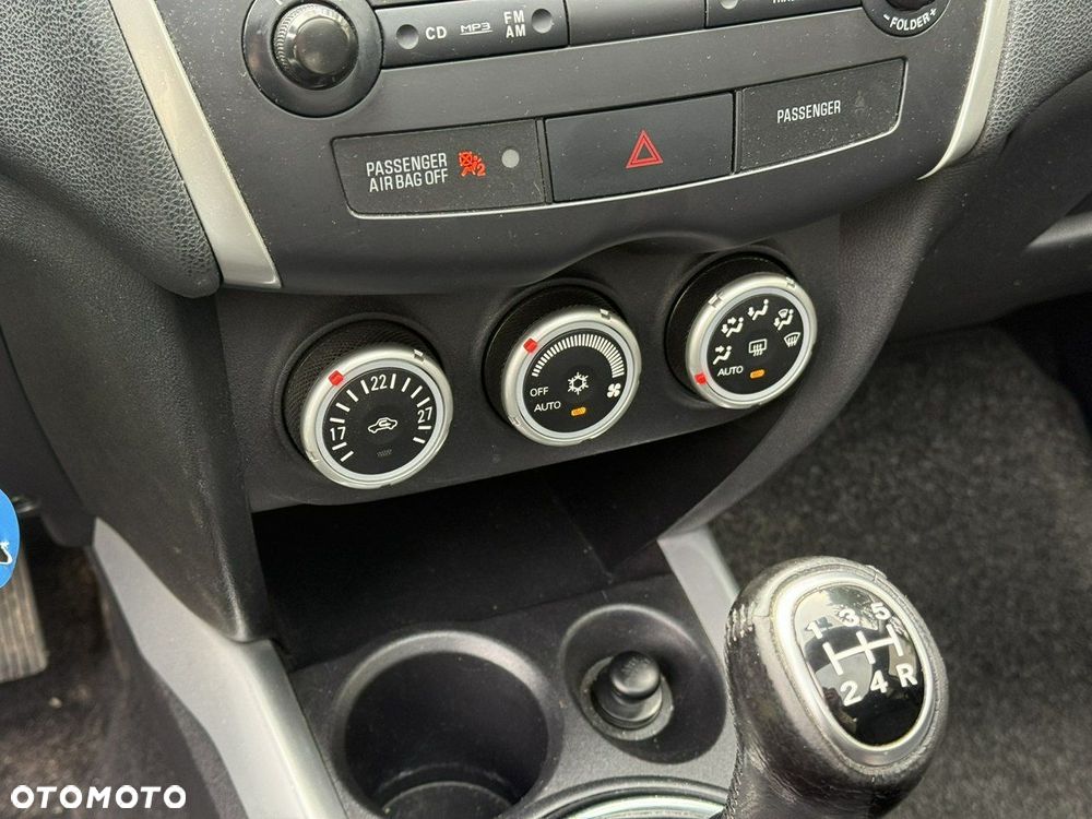 Mitsubishi ASX - 16