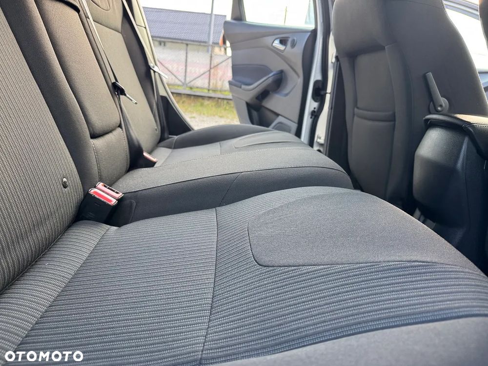Ford Focus - 27