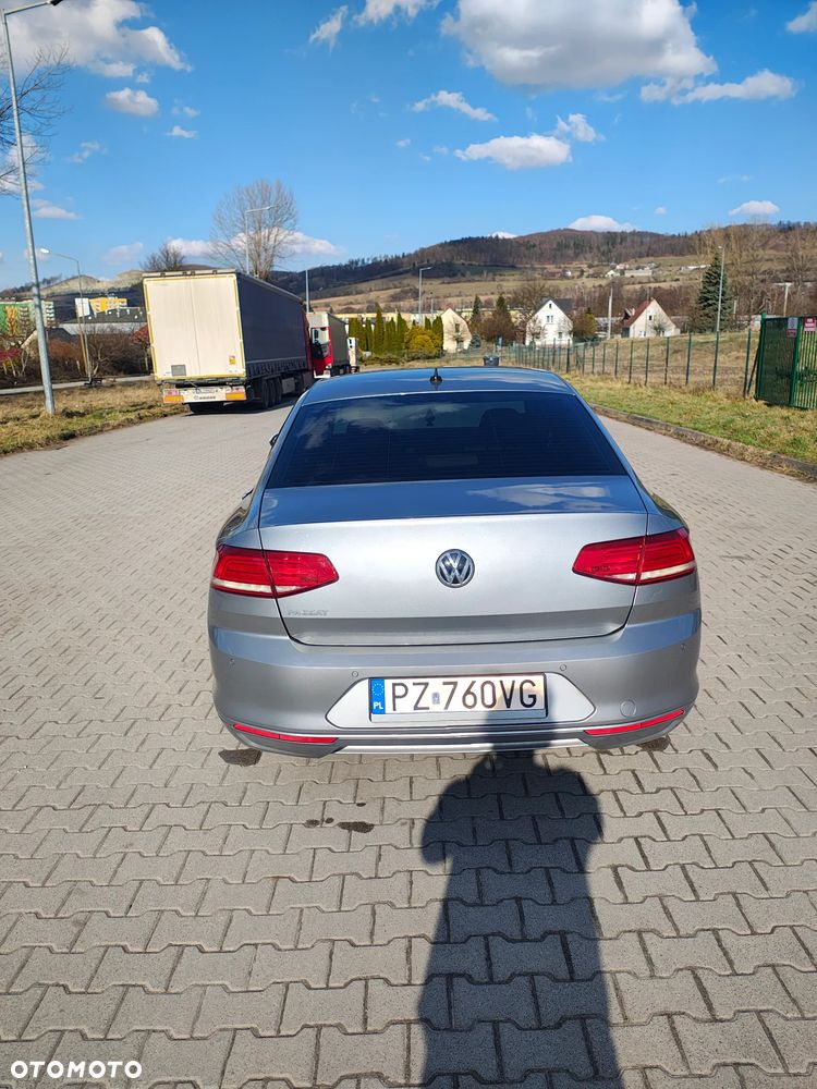 Volkswagen Passat - 6