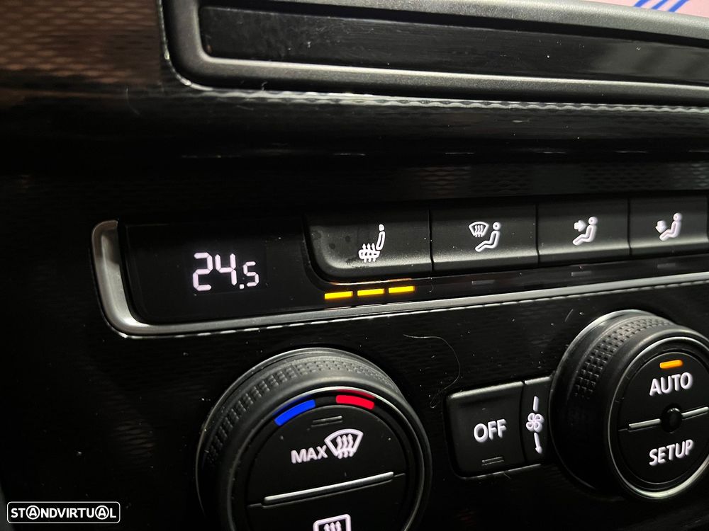 VW Golf 2.0 TDi DPF DSG GTD - 21