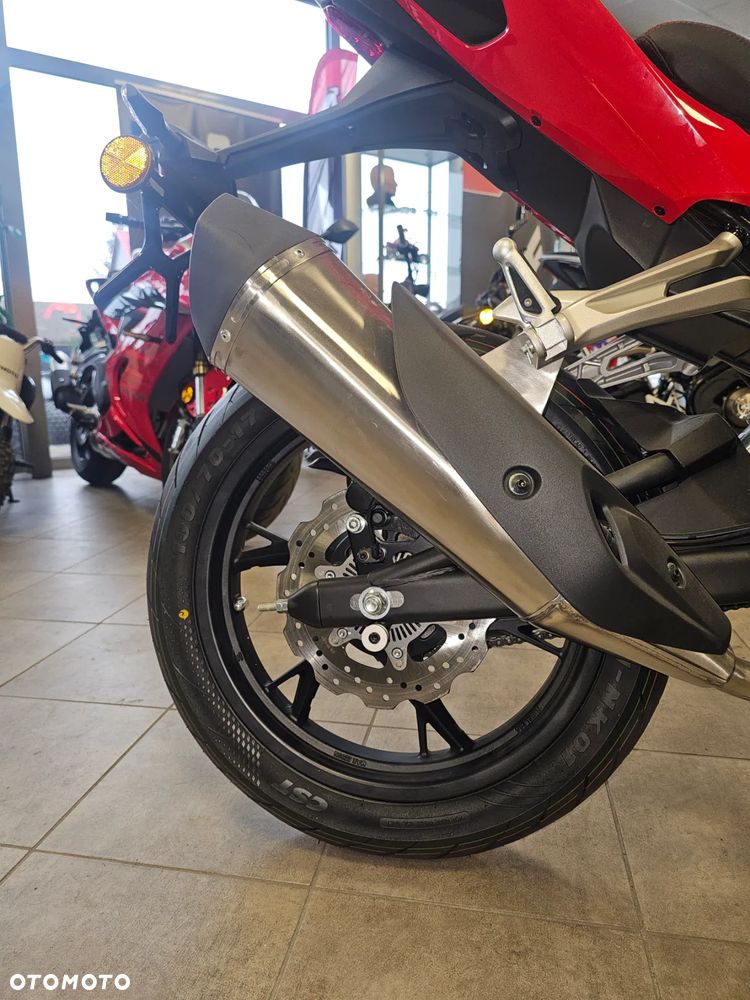 QJMOTOR SRK 125R - 4