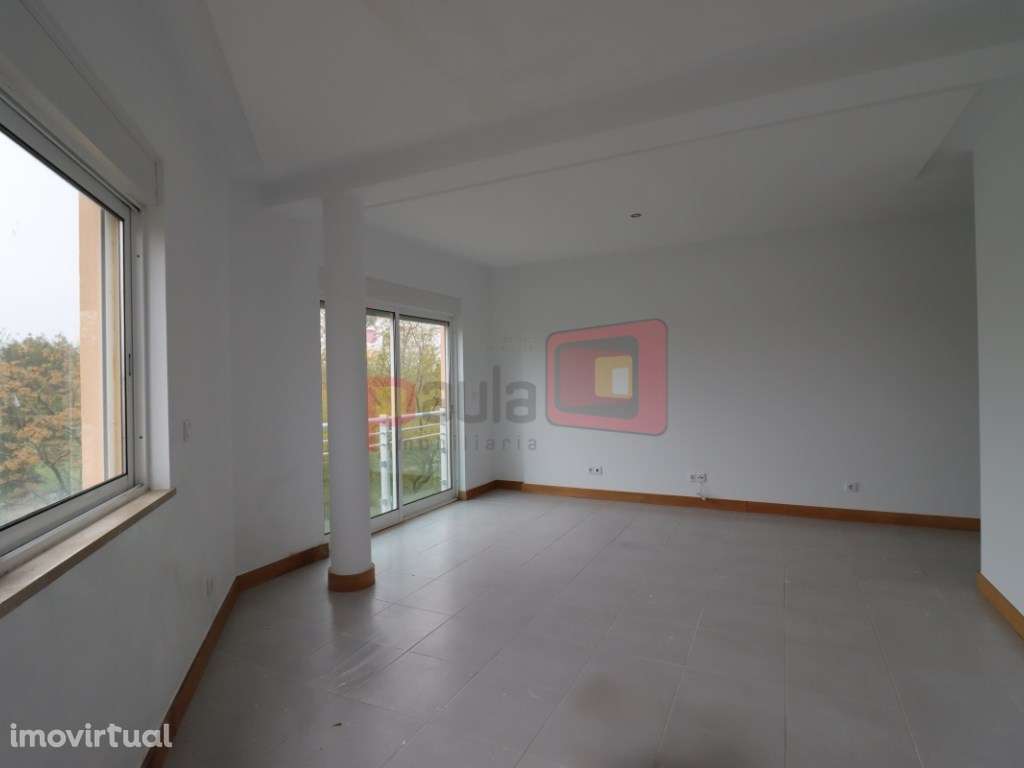 APARTAMENTO T2 PEGÕES - Grande imagem: 2/15