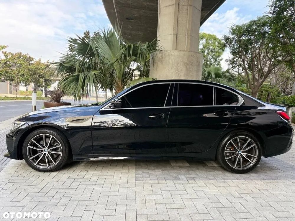 BMW Seria 3 330i xDrive M Sport - 6