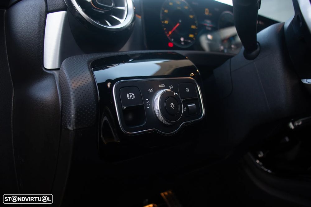Mercedes-Benz A 250 e 8G-DCT Edition AMG Line - 12