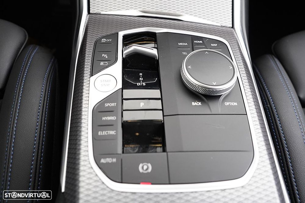 BMW 330 e Pack Desportivo M Auto - 15