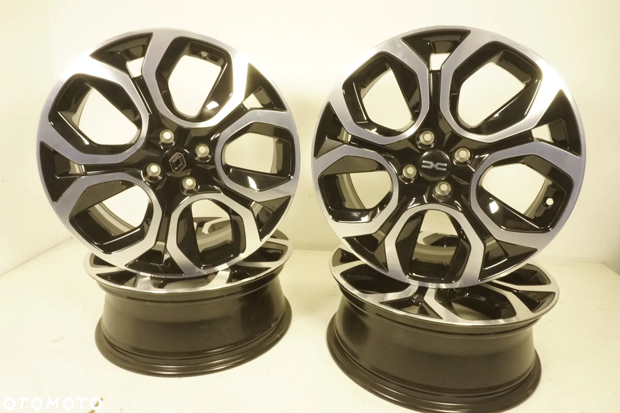 Felgi  aluminiowe 17 RENAULT CAPTUR CLIO MEGANE DACIA SANDERO STEPWAY JOGGER ET45 ORYGINAŁ - 3