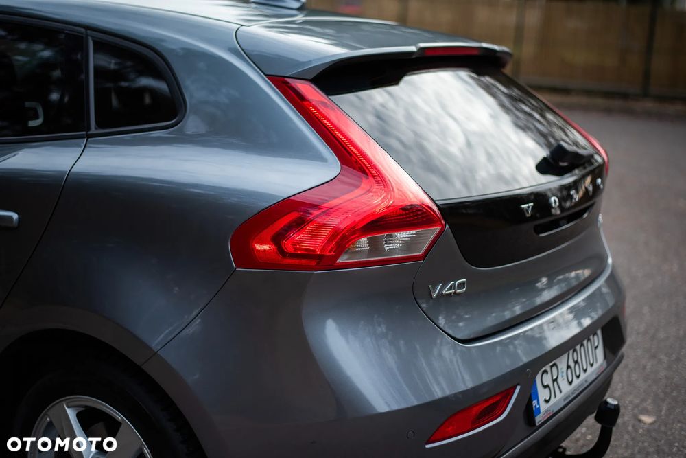 Volvo V40 T2 Geartronic Kinetic - 11