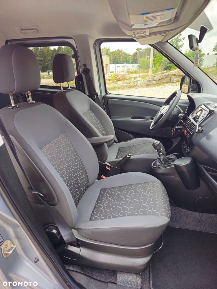 Fiat Doblo 1.6 16V Multijet Lounge - 16